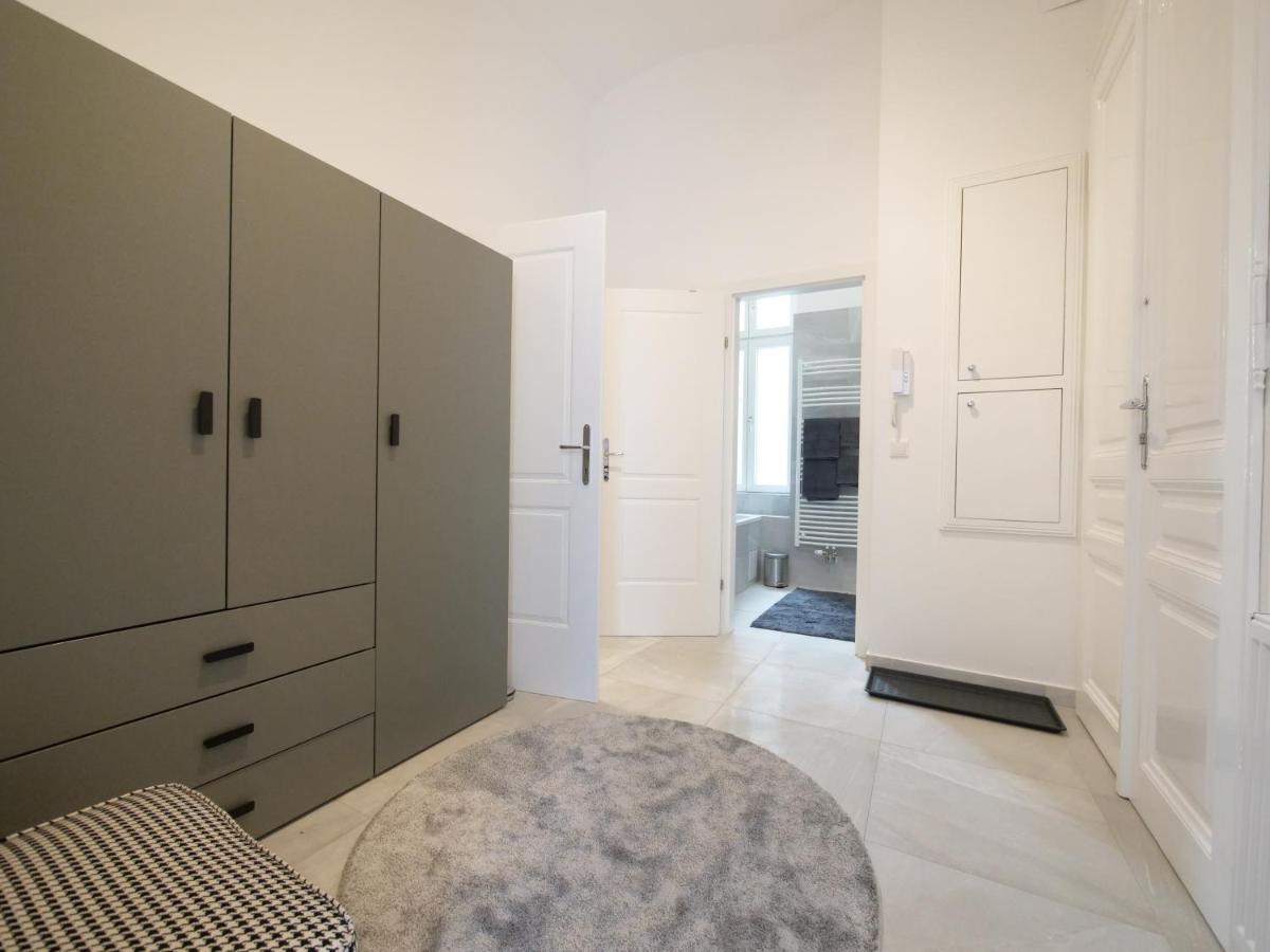 Stylish City Center Apartment Vienne Extérieur photo
