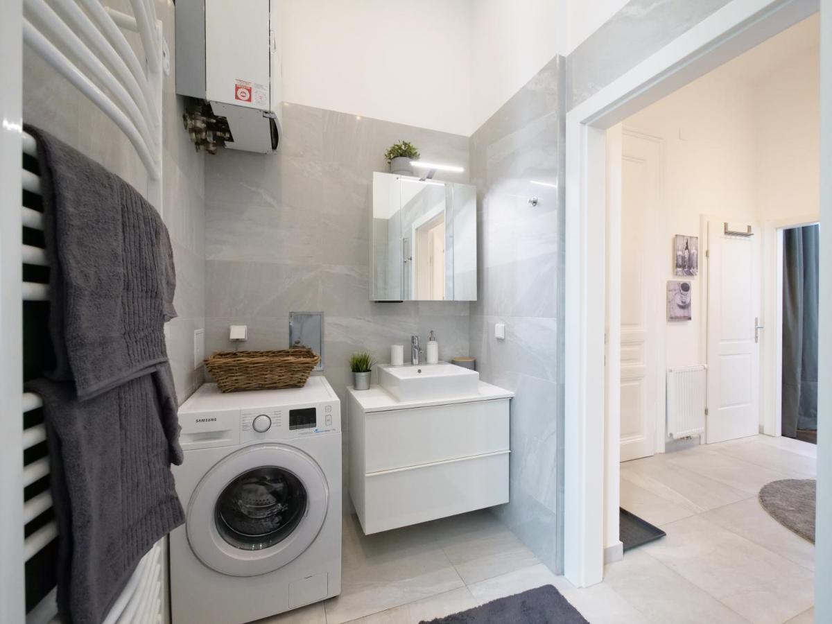 Stylish City Center Apartment Vienne Extérieur photo
