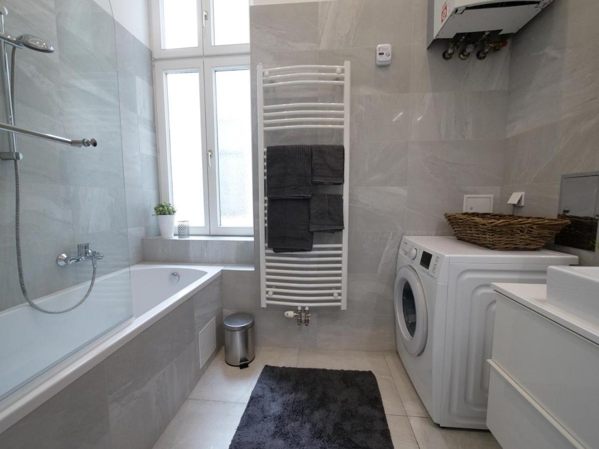 Stylish City Center Apartment Vienne Extérieur photo